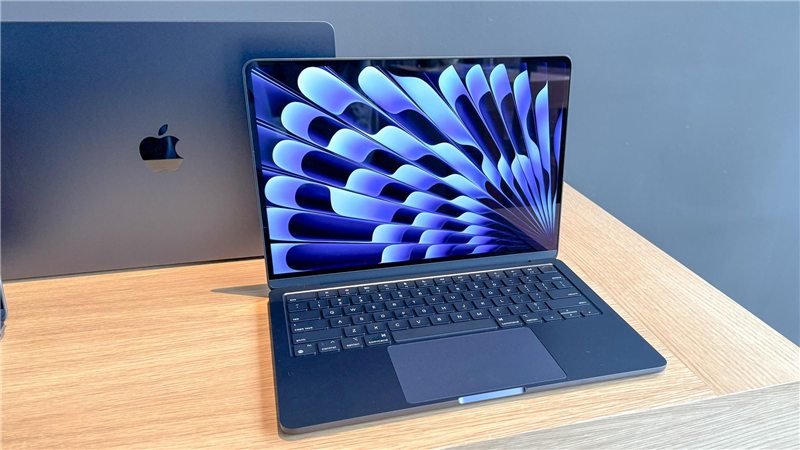 Apple MacBook Air (M4 / M5)