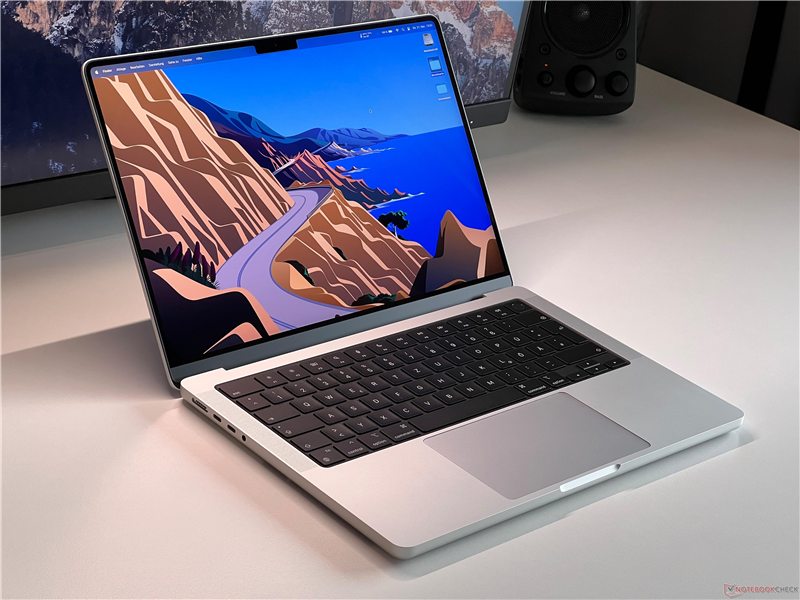 Apple MacBook Pro (M5)